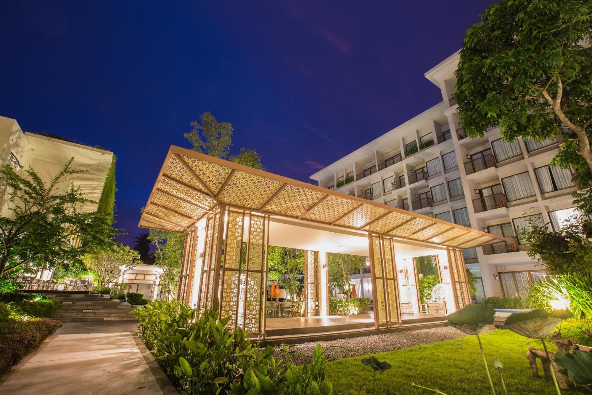 酒店 Proud Phuket, Naiyang